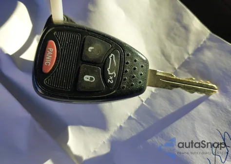 2013 Chrysler 200 Touring z USA, uszkodzony, nr VIN 1C3CCBBB1DN618777